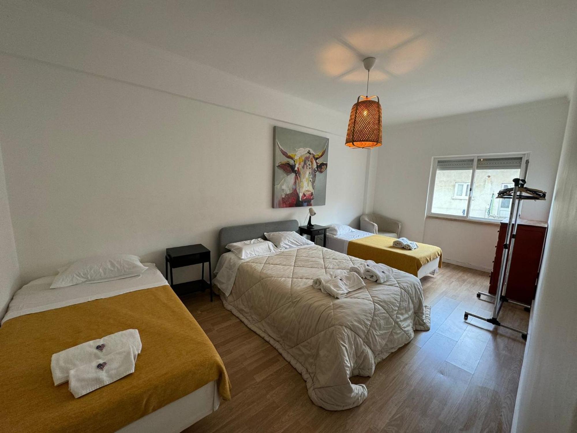 Almada Big Flat Next To Lisbon And Caparica Beach Dış mekan fotoğraf