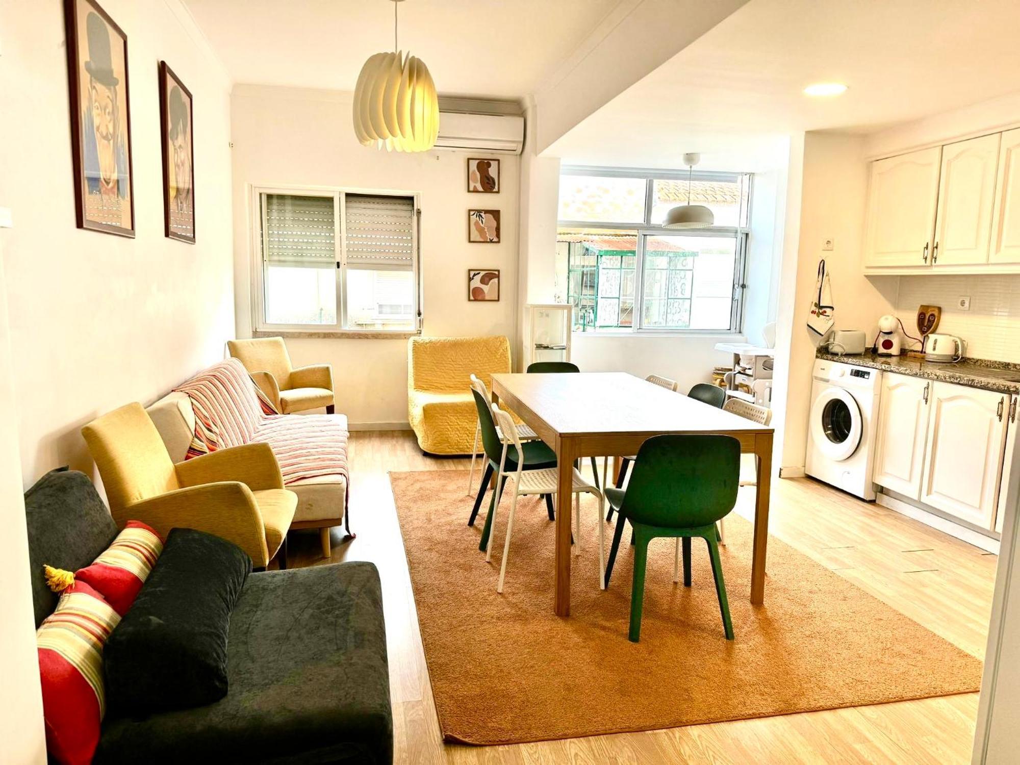 Almada Big Flat Next To Lisbon And Caparica Beach Dış mekan fotoğraf